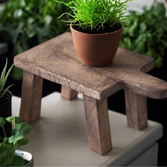 Cutting Board Riser - Picture 3 of 4